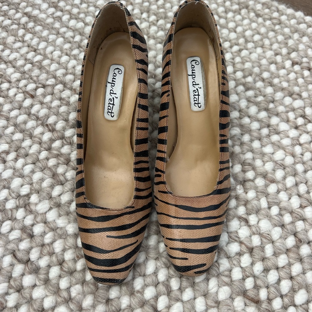 Vintage Tiger pattern heels - Picture 2 of 3